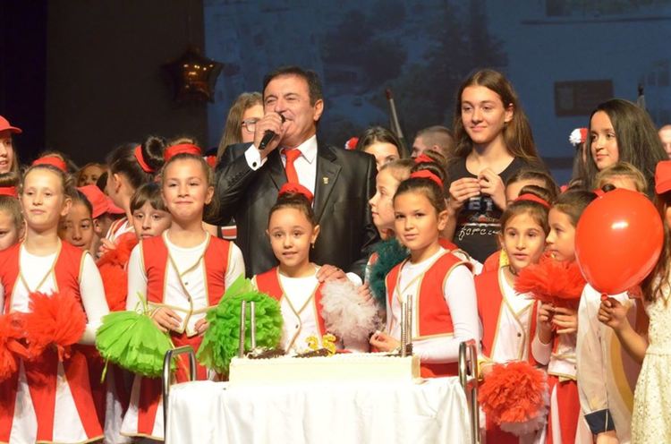 Талантите на "Славейков" доказаха шампионския си дух