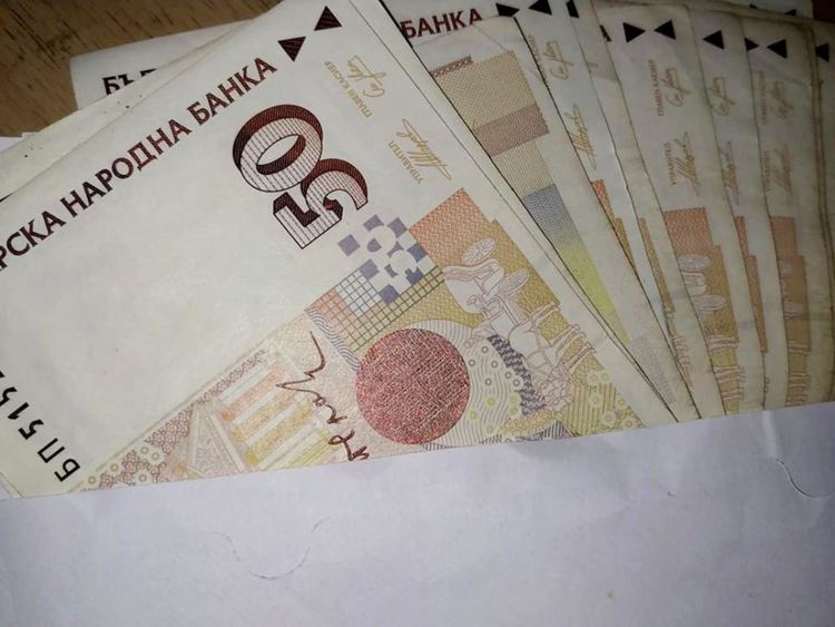  Евростат: Най-ниската минимална заплата в ЕС е в България