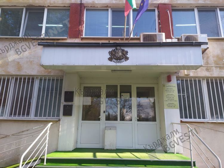 По обвинителен акт на Районна прокуратура – Кърджали е осъден 50-годишен мъж на 16 месеца затвор за кражба 