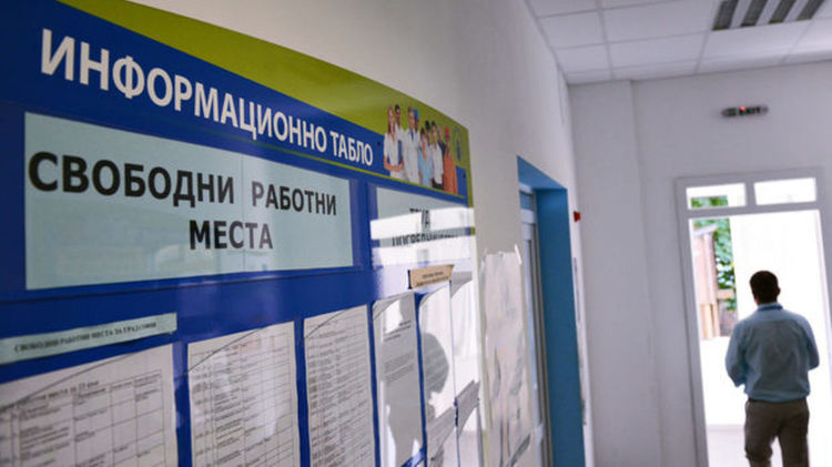 Мобилни групи консултират безработните в две хасковски села