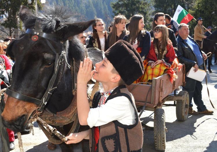 Момчиловци кани на Тодоровден и кушия, дрескодът е народни носии