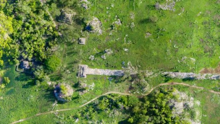 Археолози разкриват в джунглата тайните на свещен път на маите