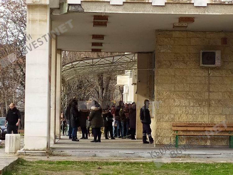 Нова организация на работа на Паспортна служба с граждани, дезинфекция два пъти дневно