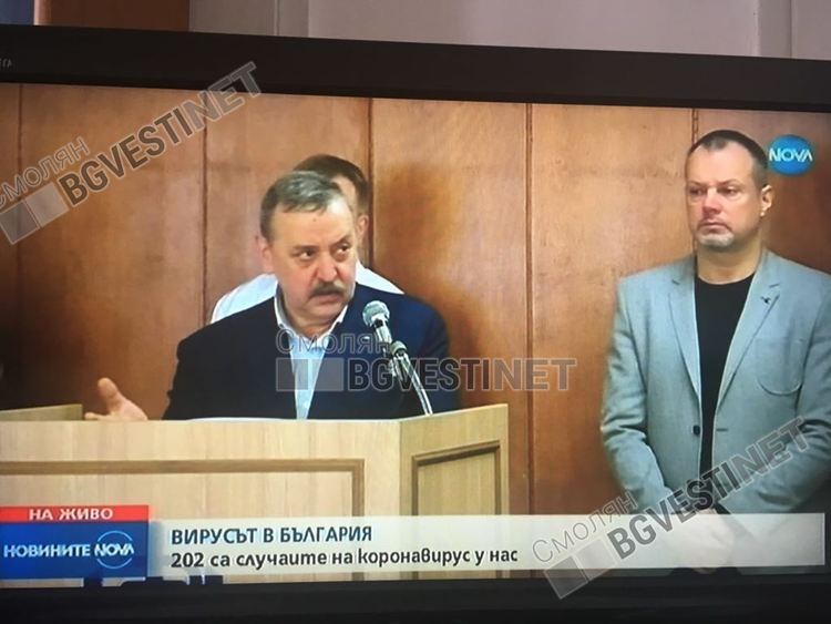Жълт код в Смолянско, снеговалежът продължава