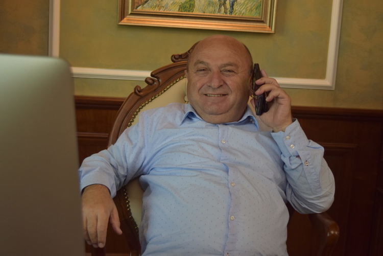 Инж.Кяшиф Кяшиф и фондация "Хюсние Кяшиф" дариха на МБАЛ "Д-р Атанас Дафовски" 15 000 лева