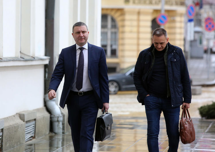 ГЕРБ оттегли текста за заем от МВФ, ДПС предлага бизнес кредити от ББР