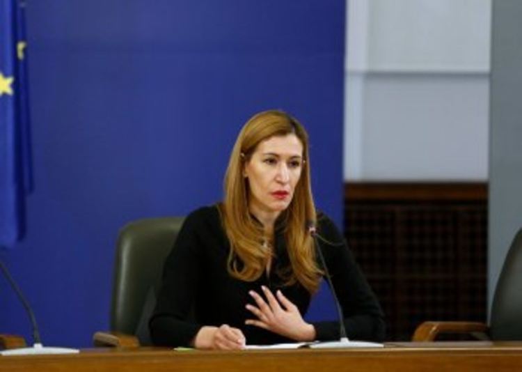 "Бъдеще за туризма" иска оставката на министър Николина Ангелкова