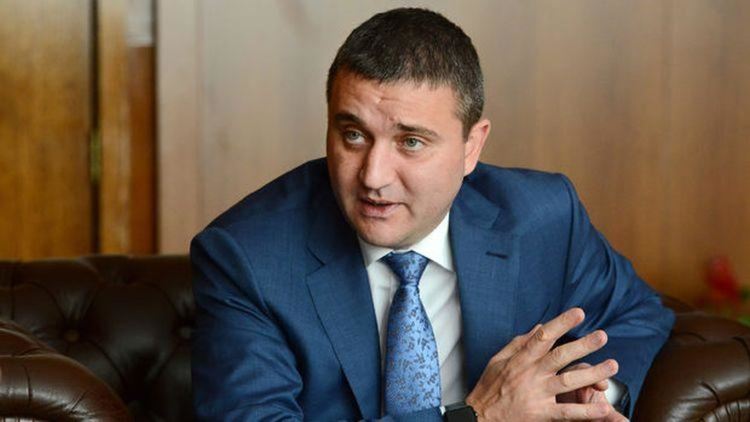 Правителството е готово да отпусне 4.5 млрд. лева през осем пакета от мерки в подкрепа на бизнеса