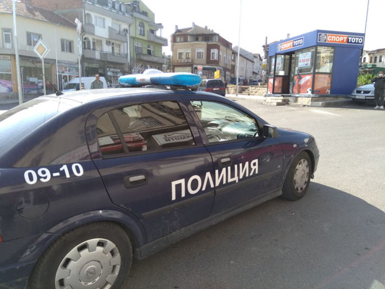Девет акта за денонощие съставиха полицаите от Кърджали за нарушение на карантината
