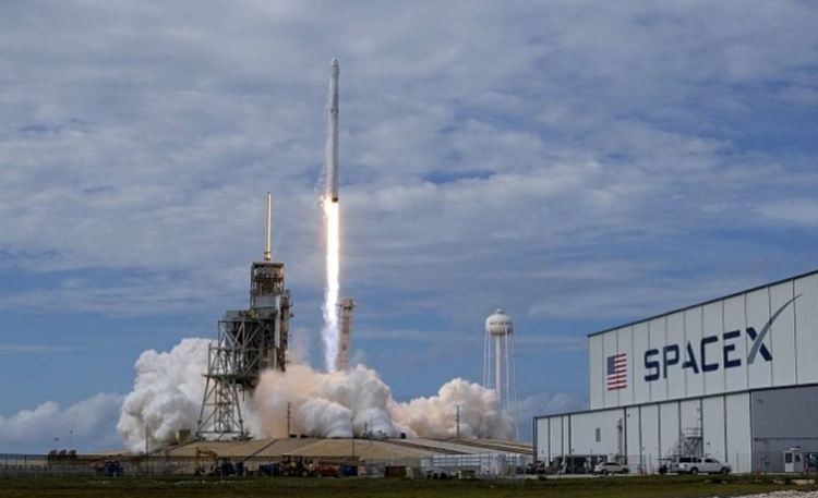 "SpaceX" изстреля седмо съзвездие от спътници 