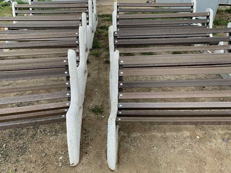 До седмица поставят всички пейки в парковете на Кърджали
