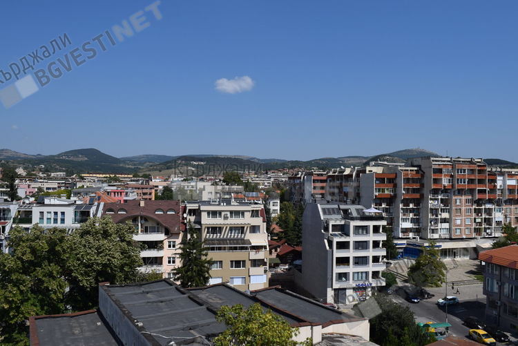 Слънчево и горещо днес в Кърджали