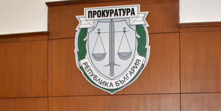 Изнудван от шефове в ГДБОП ги издал
