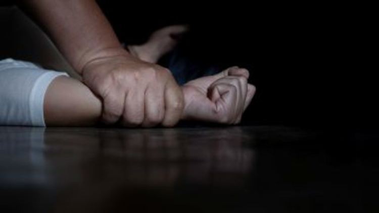 Белезници за 47-годишен хасковлия, изнасилил непълнолетна