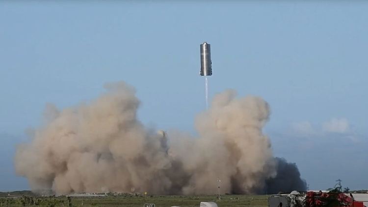 Втората степен на марсианския кораб на SpaceX полетя и кацна (видео)