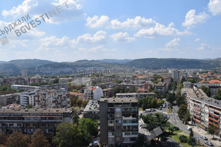 Отново шанс за дъждец днес в Кърджали