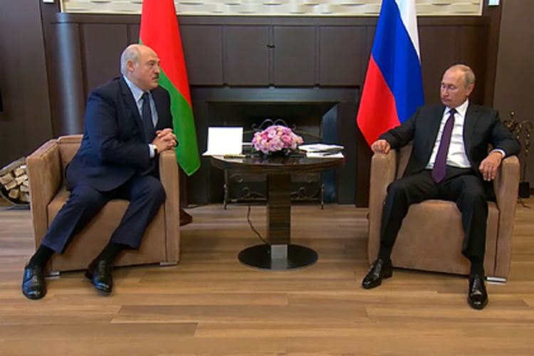 Лукашенко се срещна с Путин, Беларус ще получи 1,5 млрд. долара от Русия 