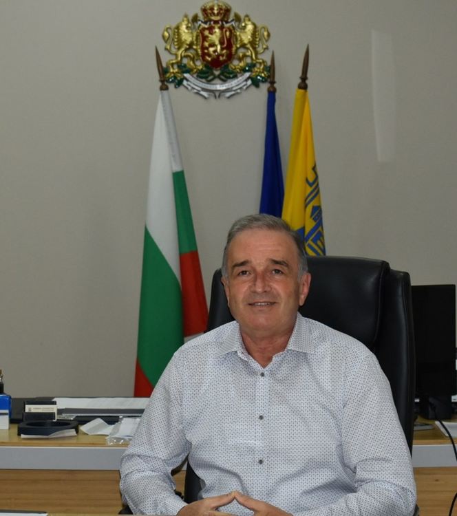 Кметът на Асеновград : "Нека заедно работим за просвещението на българския народ"