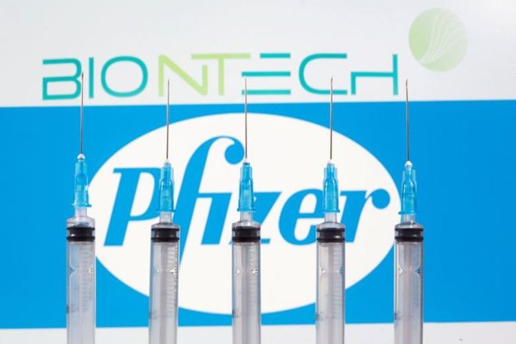 Pfizer започва пилотна програма за имунизация в САЩ