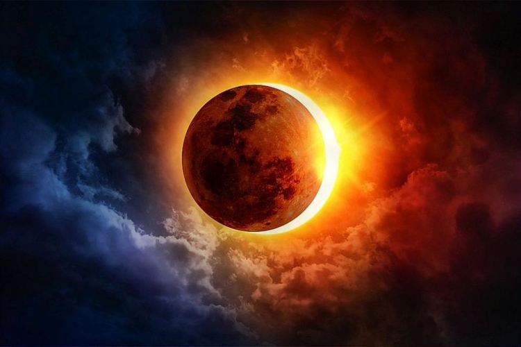  Звезден дъжд, слънчево затъмнение и съвпадeние на планети през декември
