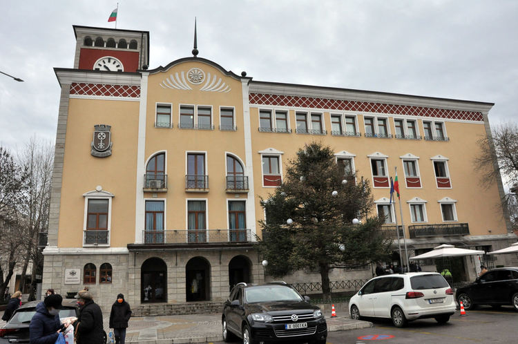Община Хасково обявява подбор за наемане на специалисти