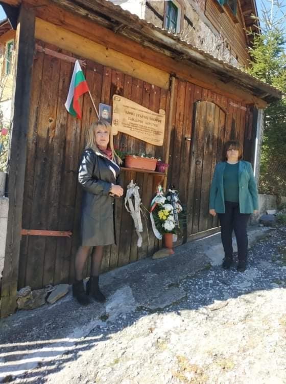 И в Момчиловци отбелязаха 143 години от Освобождението