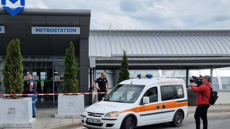 Стрелба в метрото на летище София, мъж почина след скандал, жена е ранена