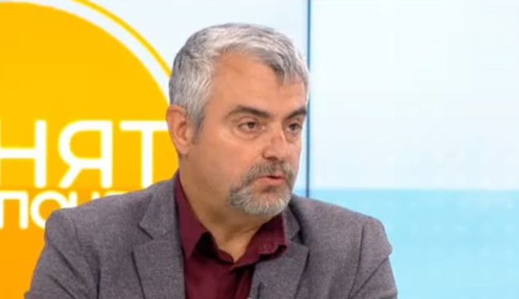 Д-р Миндов: Няма да връщаме хора, имаме от всички видове ваксини