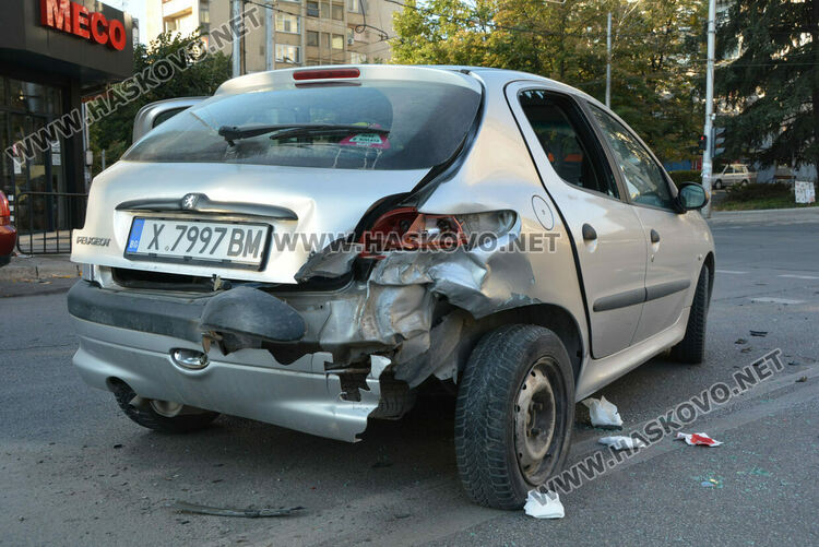 Дете пострада при катастрофа в Хасково