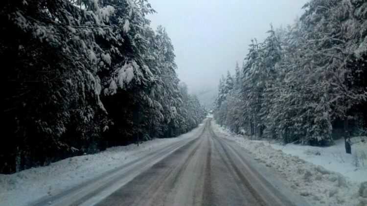 Облачно, дъжд и сняг
