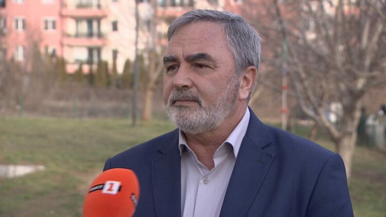 Доц. Ангел Кунчев: Има опасност училищата да се превърнат в огнища на коронавируса