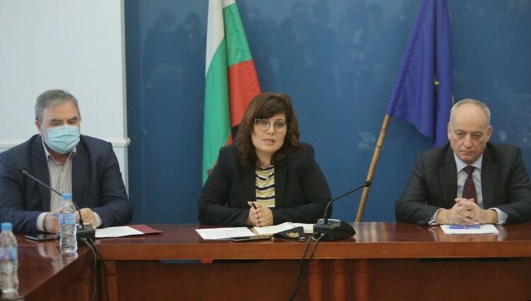 Здравните власти скъсяват задължителната карантина