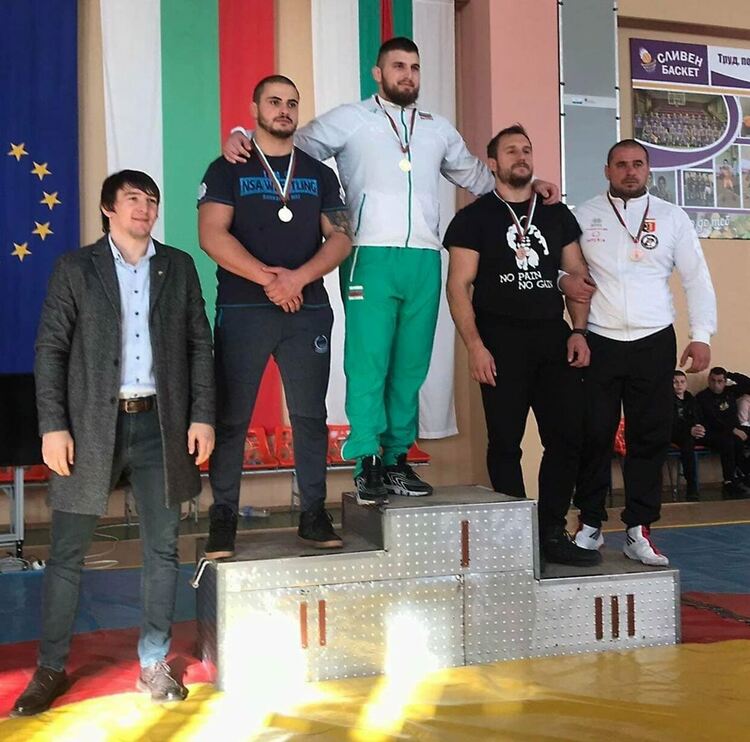 Бронз за Табаков от Държавното лично по борба