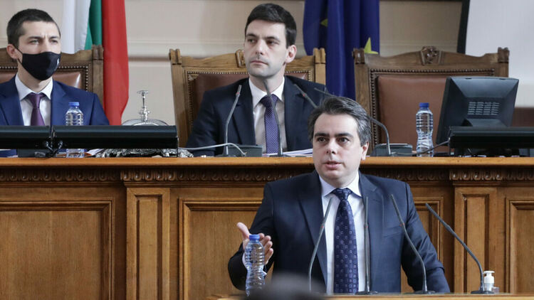 Василев: НАП е раздала 31,8 млн. за бонуси