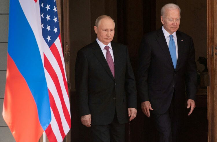 Байдън и Путин са приели по принцип да се срещнат за кризата с Украйна