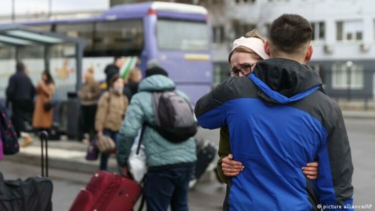 25 жени и деца от Украйна ще бъдат настанени в хотел до Димитровград