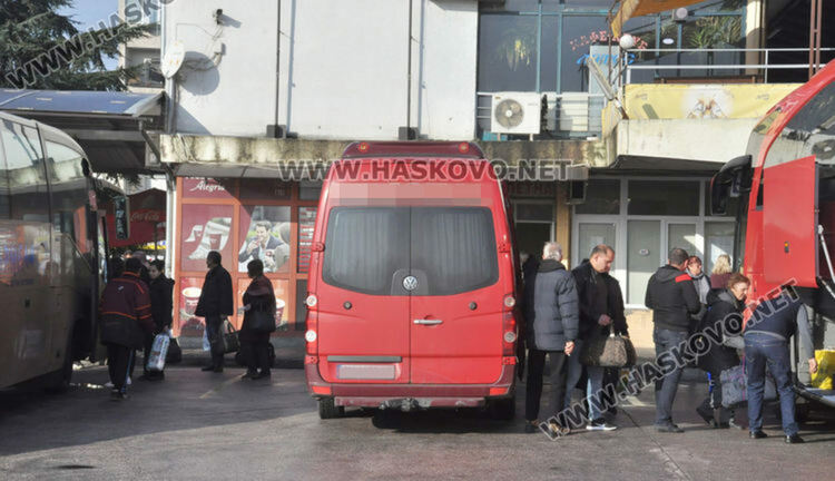 Поскъпна билетът за междуградските автобуси, градският транспорт задържа цената
