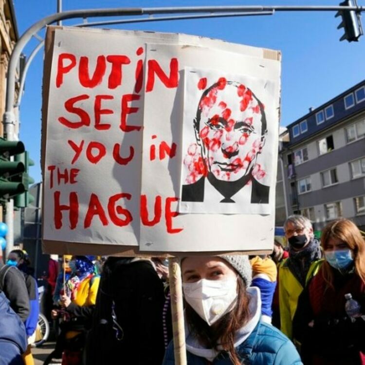 И Полша нарече Путин военнопрестъпник