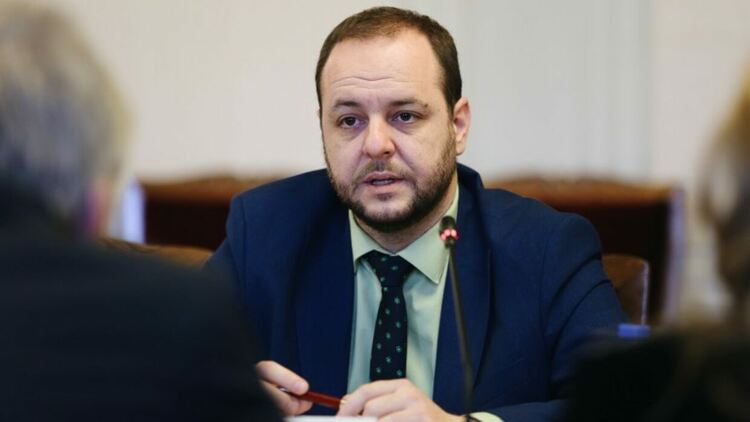 Мъжът на Pi аr Sevi, Ревизоро и други с джипове от саудитски консорциум