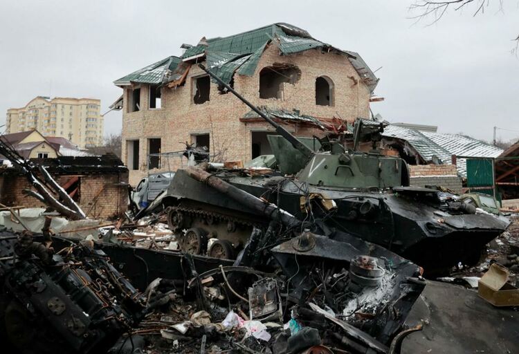 Чернигов в развалини, руснаците започват изтегляне от Суми