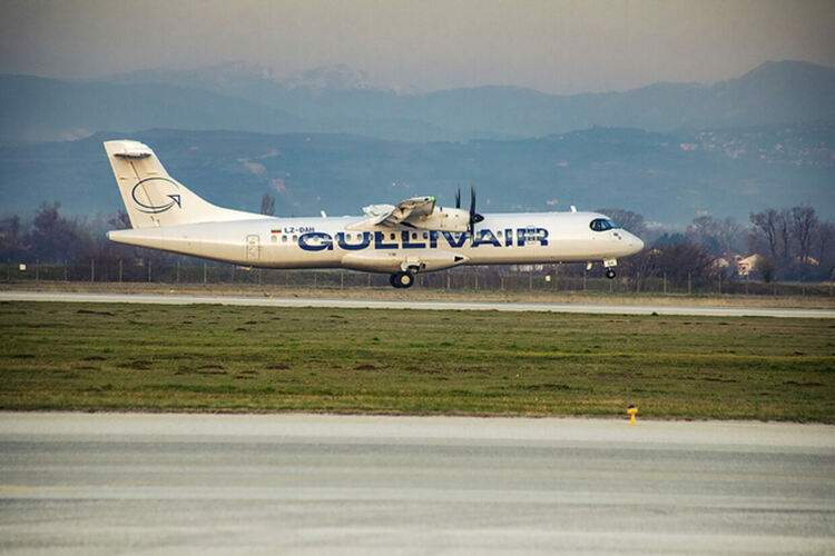 Авиокомпания GullivAir не планира спиране на редовната линия София - Скопие