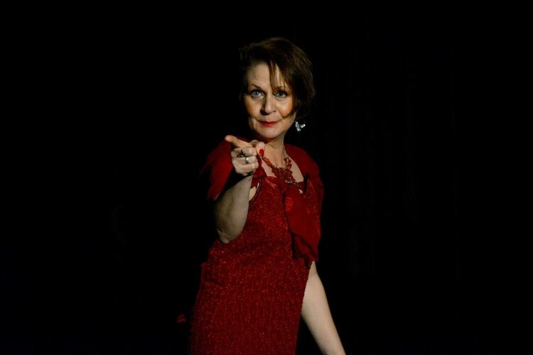 Ана Сиракова на 50: "Бъдете позитивни!"