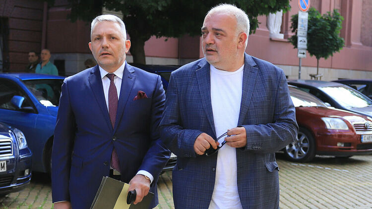 Хаджигенов и Бабикян поискаха оставката на Константинова