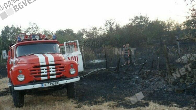 Три пожара вчера в областта, причината небрежност