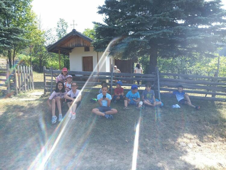 Народно читалище "Светлина" в Момчиловци организира забавно лято за децата