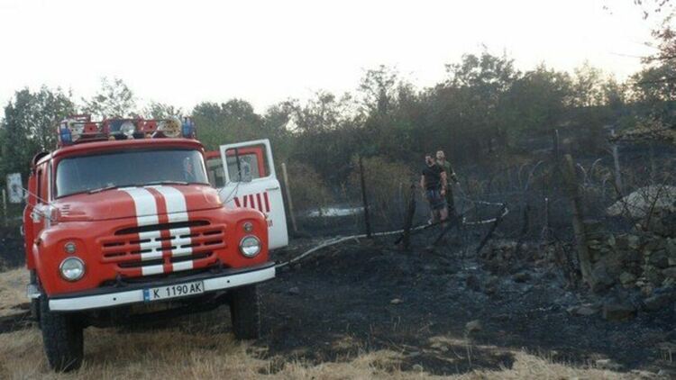 7 пожара за ден в областта,28 огнеборци атакуваха пламъците