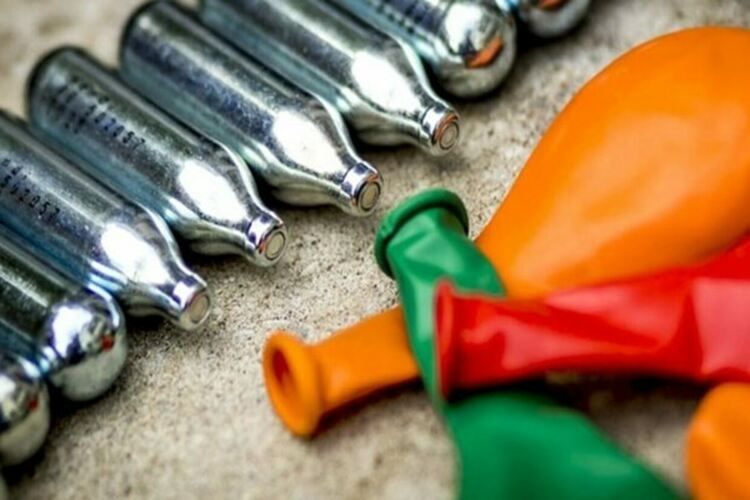 РЗИ ще проверяват за продажба и употреба на райски газ на непълнолетни