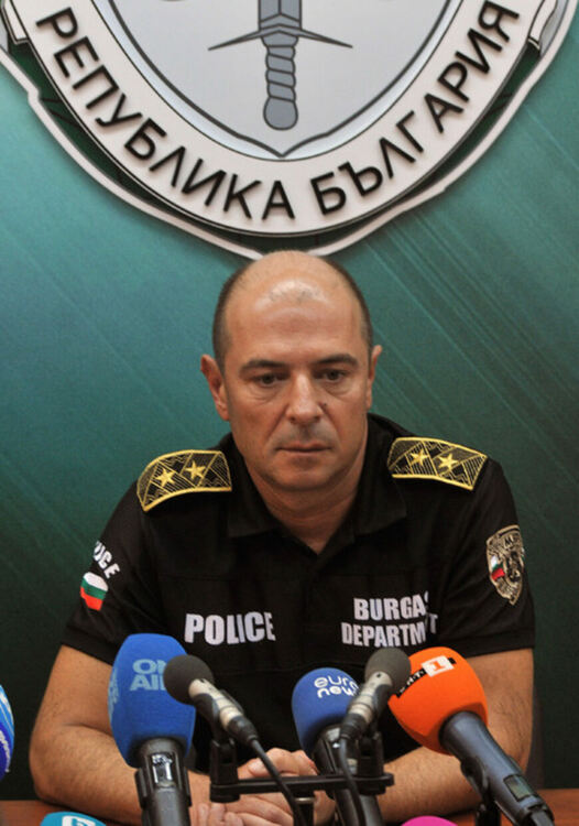 Разкриха схема за регистрация на крадени луксозни автомобили