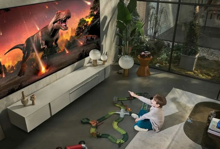 LG показва в Берлин най-големия OLED телевизор