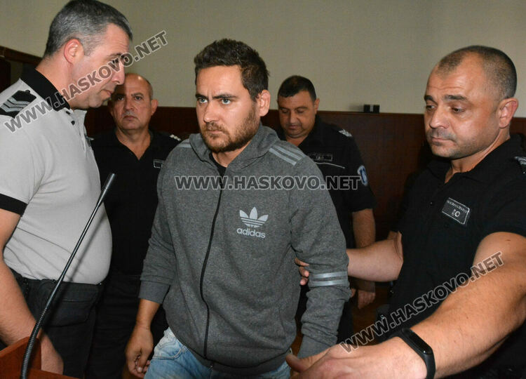 Тодор Бойчев запалил сградите под афект и алкохол, забранили му да доближава родителите си